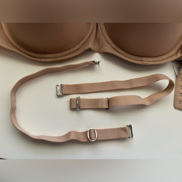 Aerie Sunnie Strapless Lightly Lined Bras (2) - Picture 4 of 8